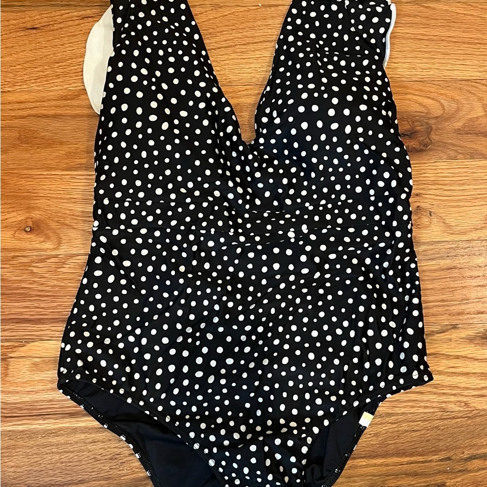 Summersalt The Ruffle Backflip Black and White Polka Dot Swimsuit Size 8